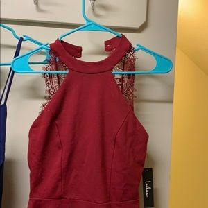 Red, laced homecoming dress. NEVER WORN XS